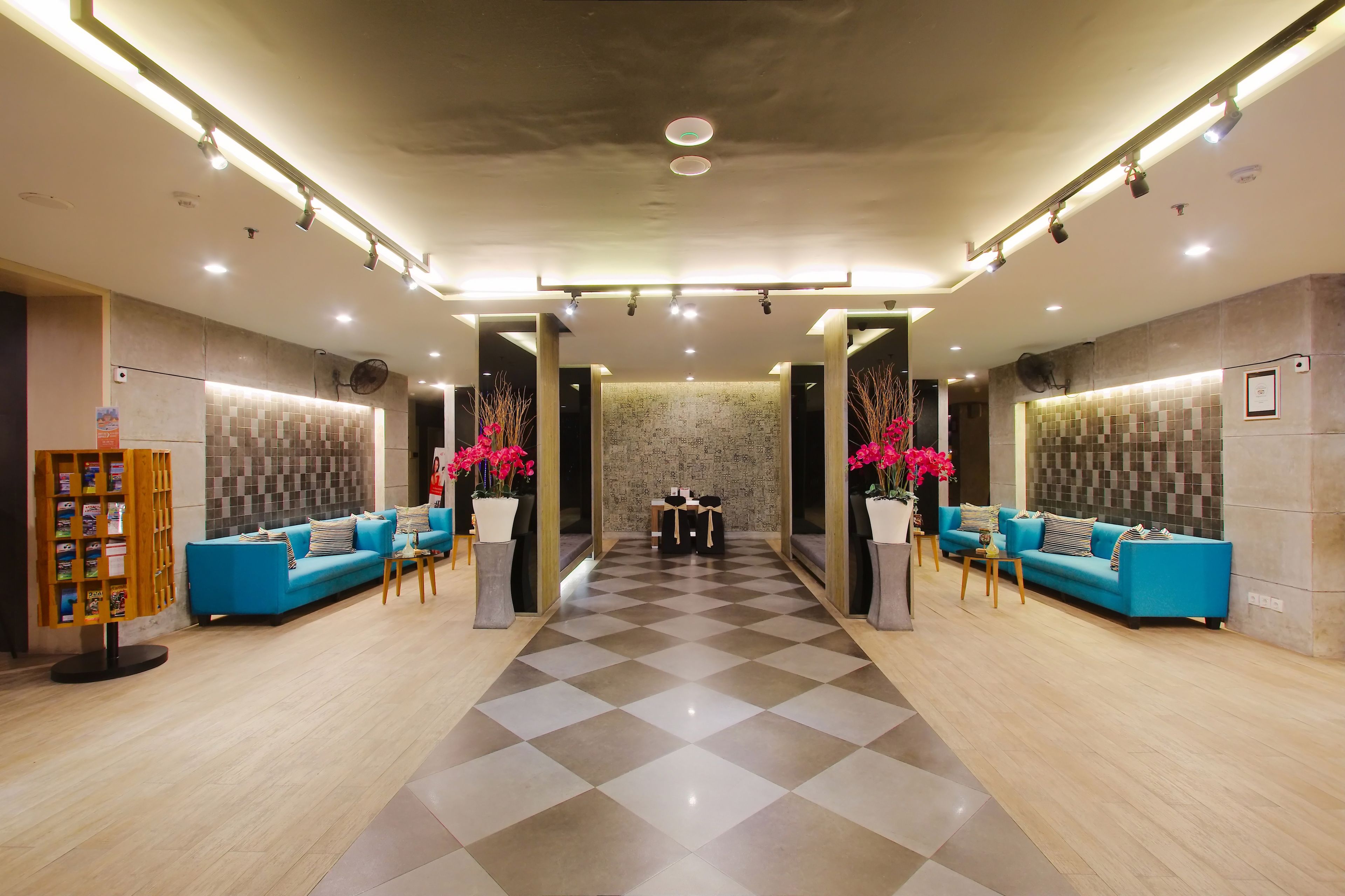 SEVN Legian Hotel
