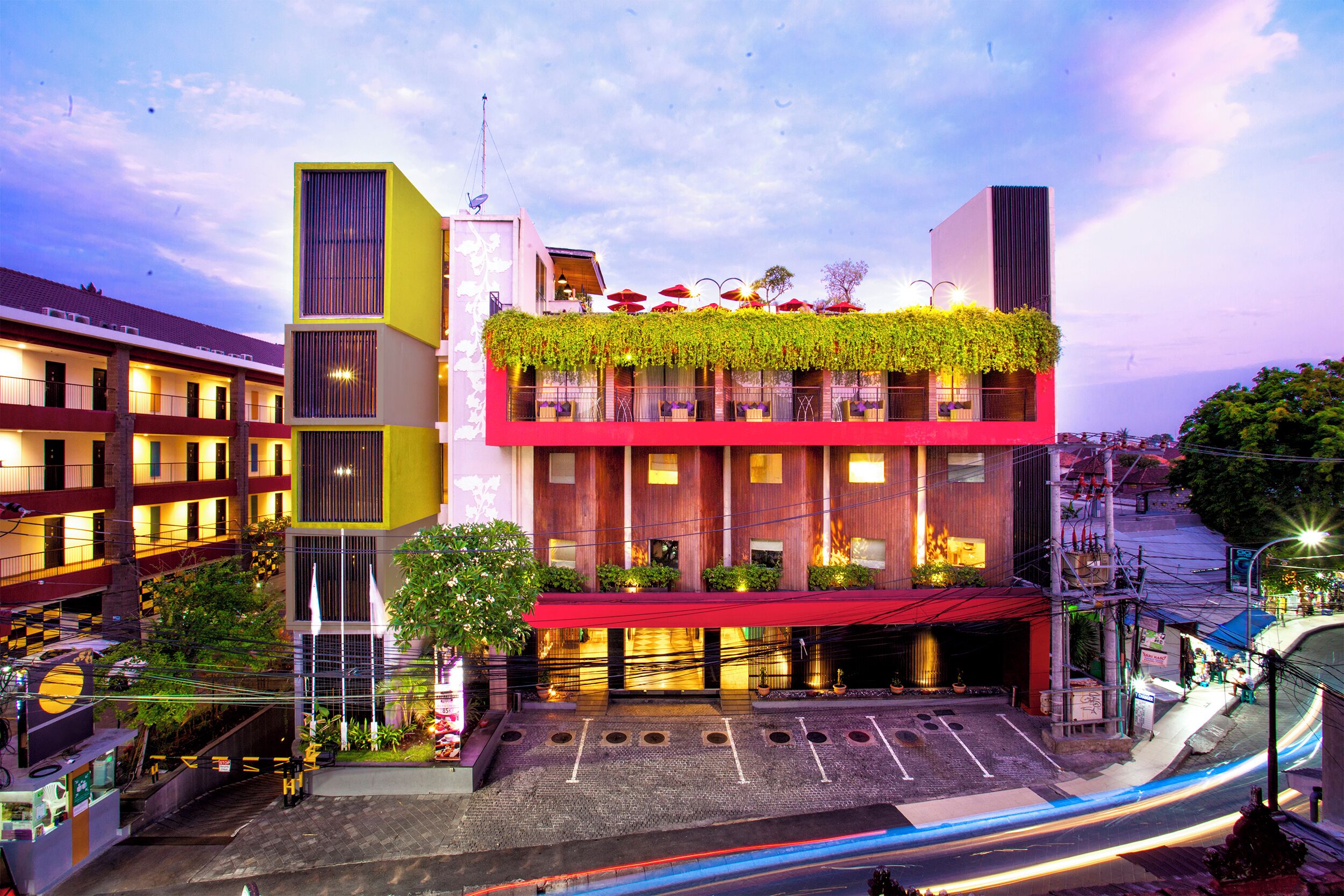 SEVN Legian Hotel