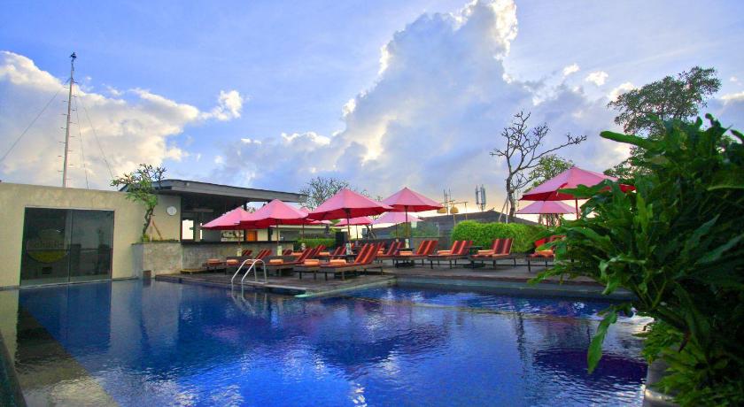 SEVN Legian Hotel