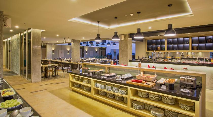 SEVN Legian Hotel