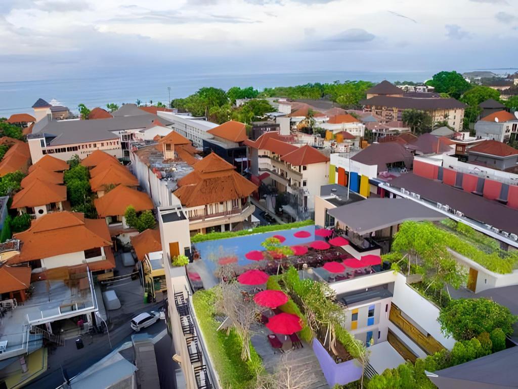 SEVN Legian Hotel