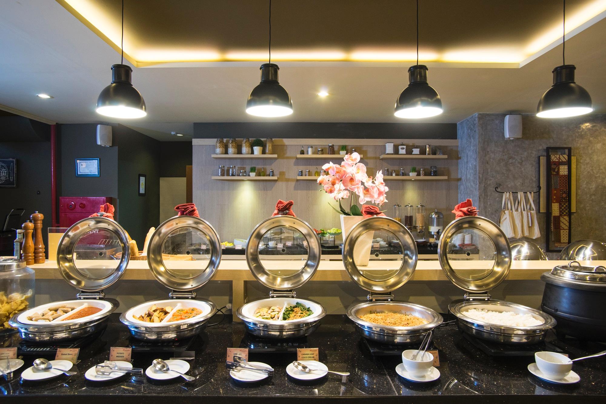 SEVN Legian Hotel