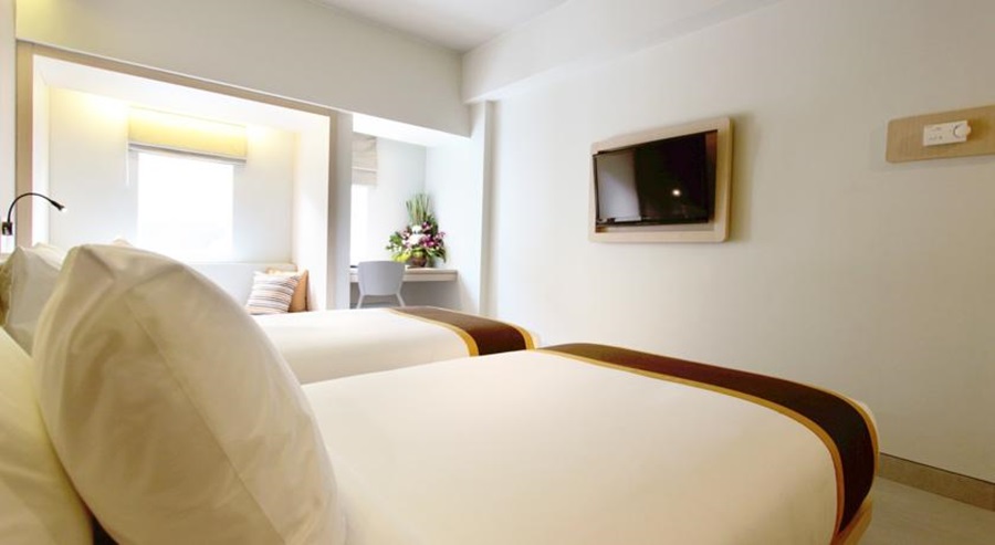 SEVN Legian Hotel