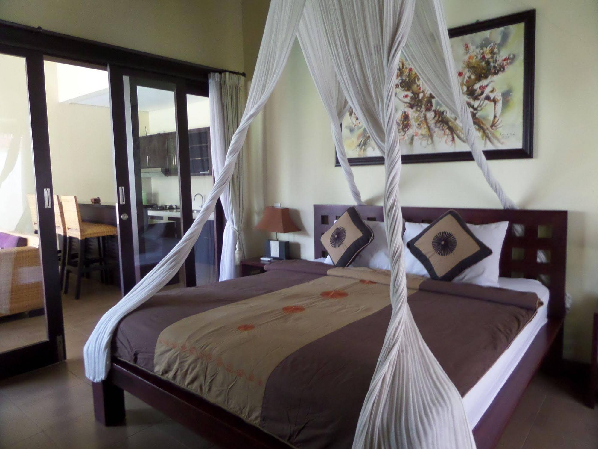 Tanjung Lima Villas