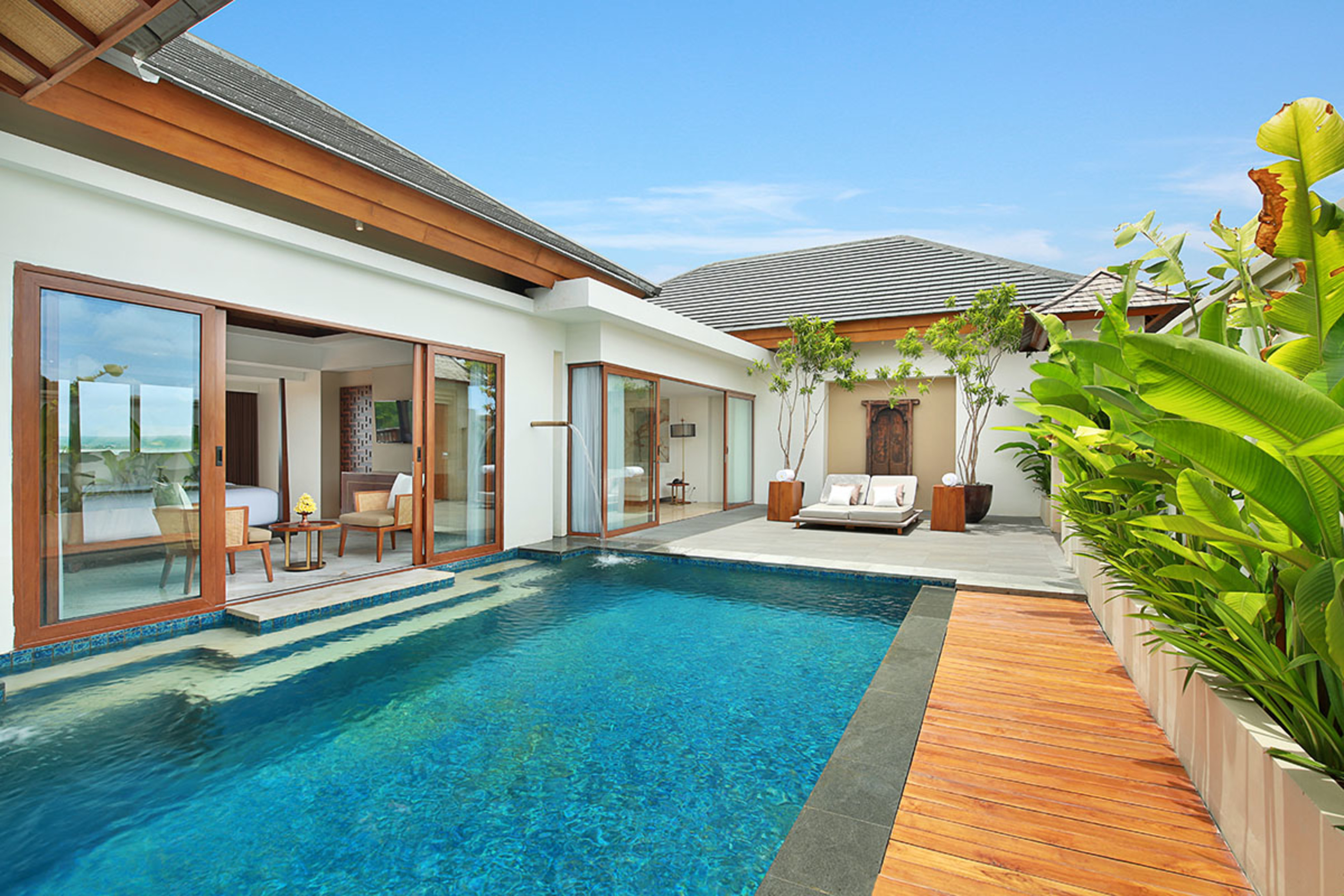 The Bandha Hotel & Suites