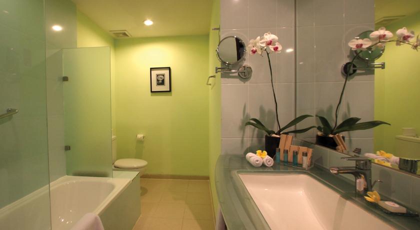 Away Bali Legian Camakila