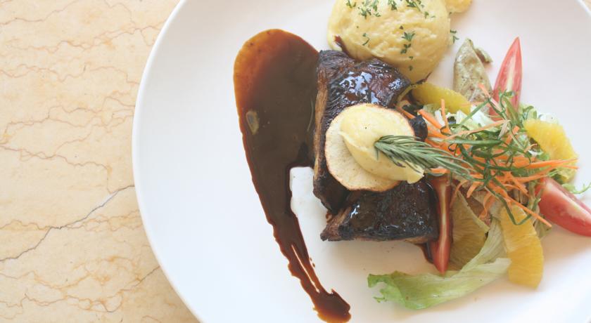 Away Bali Legian Camakila