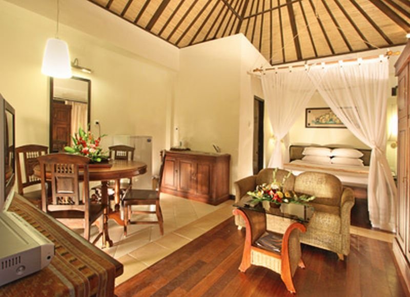 Losari Hotel & Villas