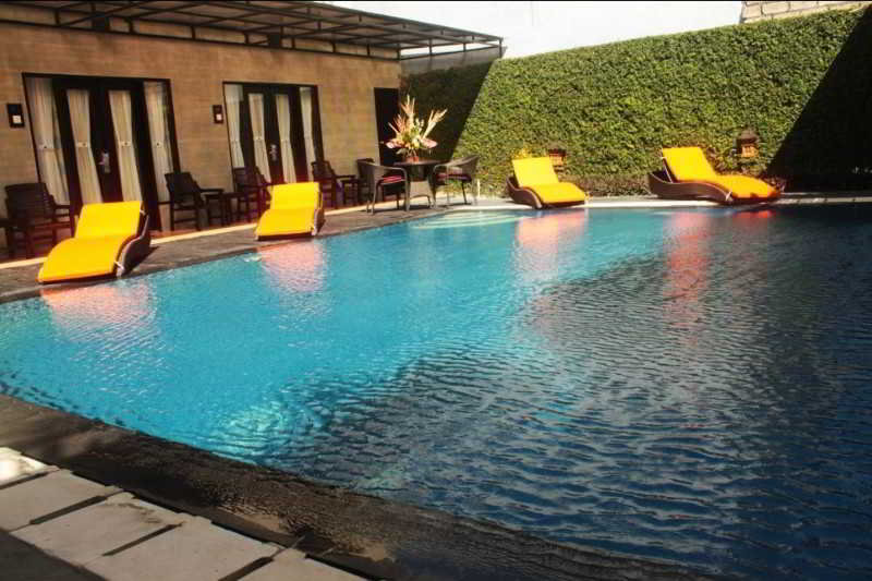Losari Hotel & Villas