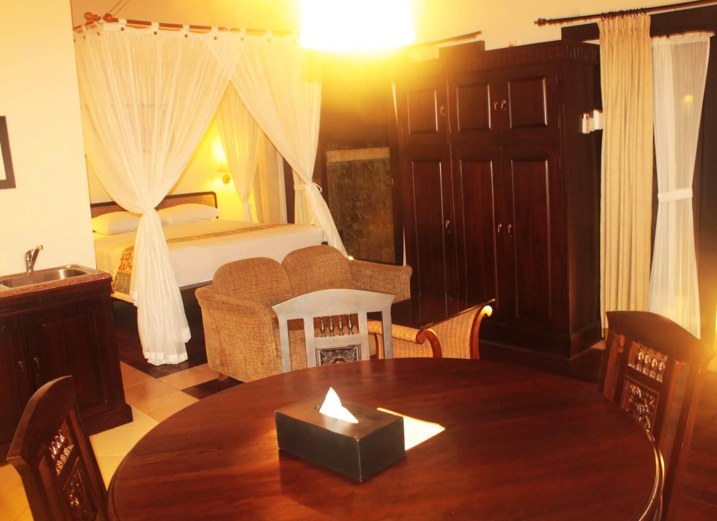 Losari Hotel & Villas