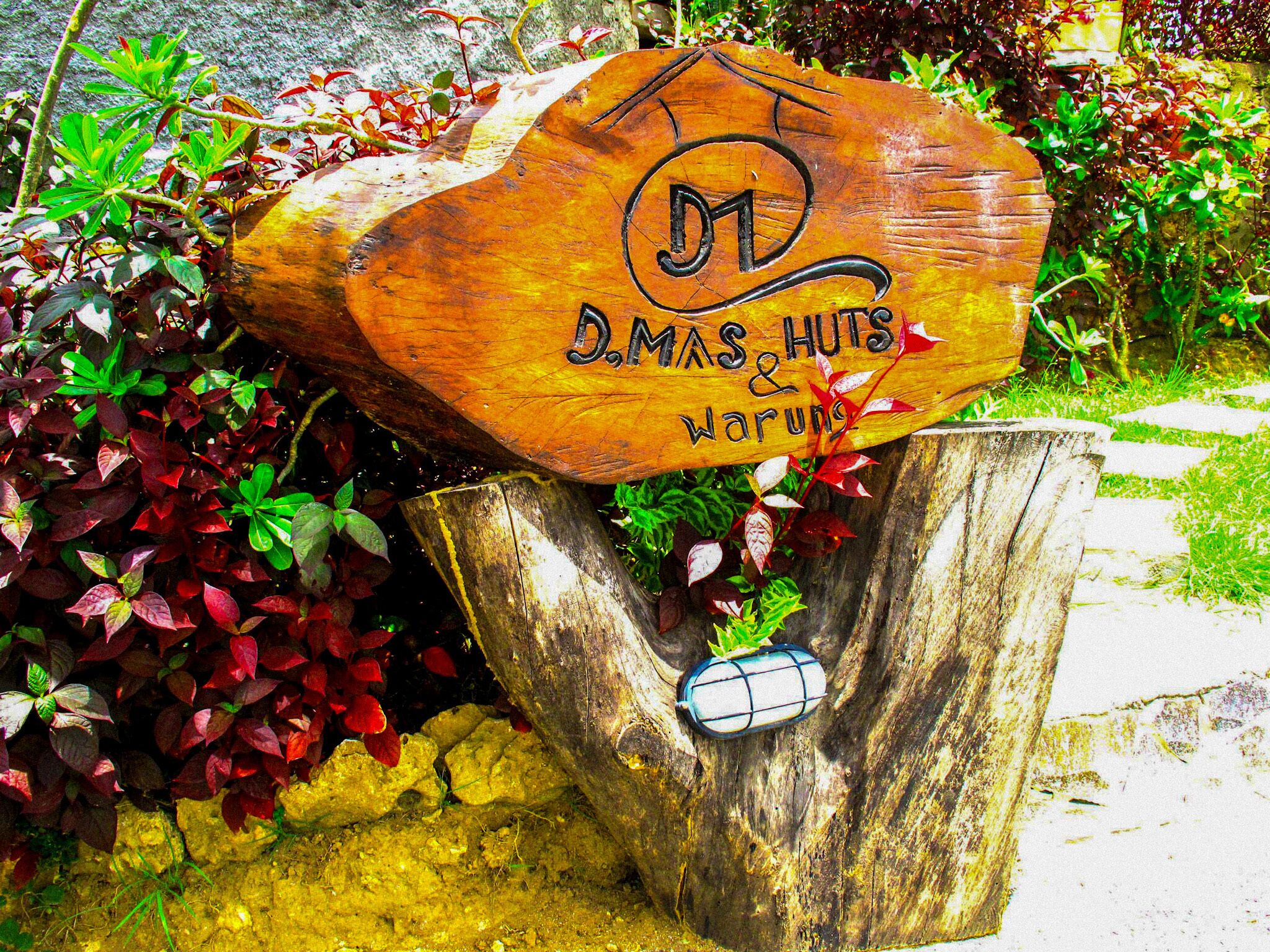 Dimas Huts Lembongan