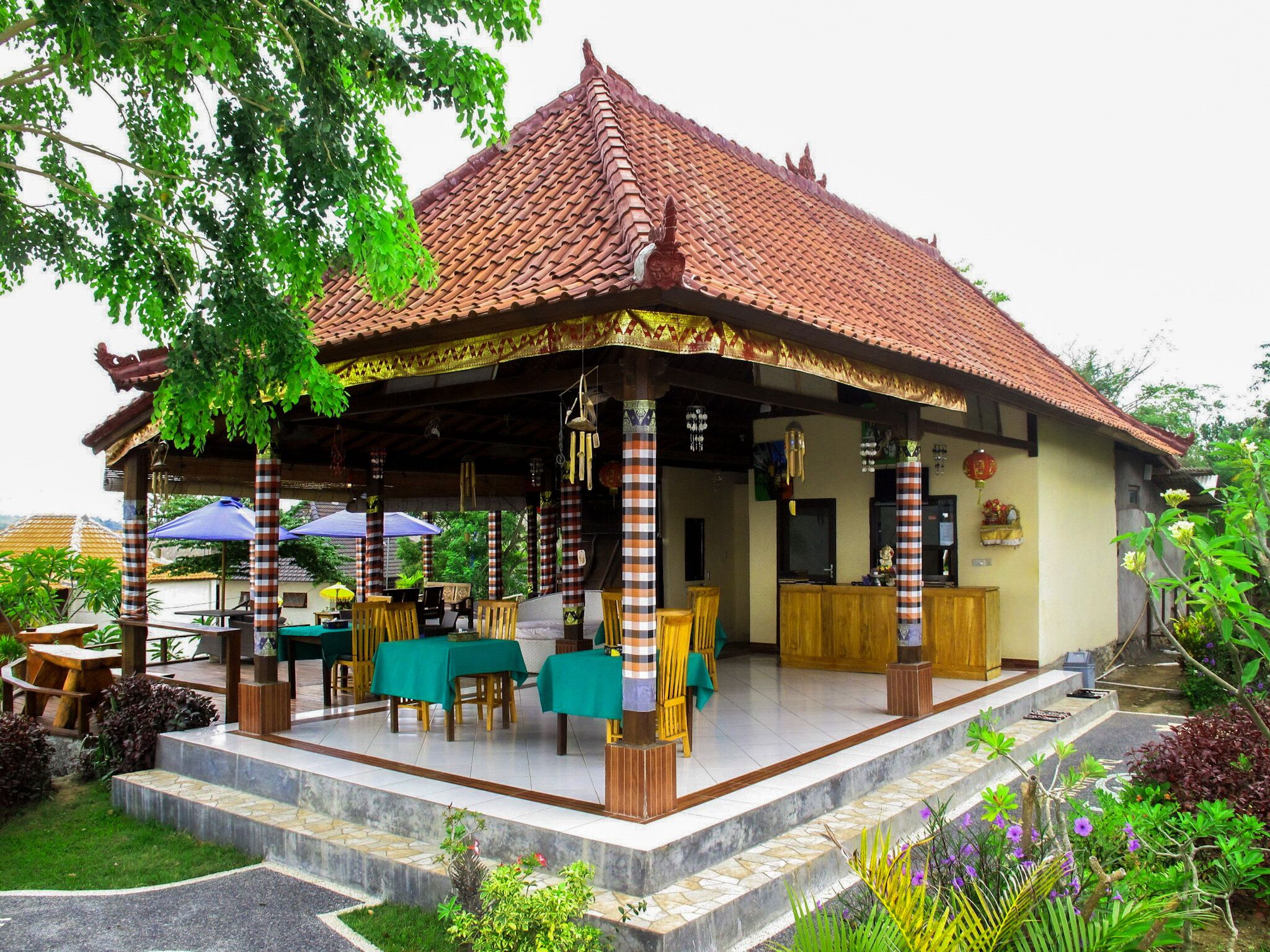 Dimas Huts Lembongan
