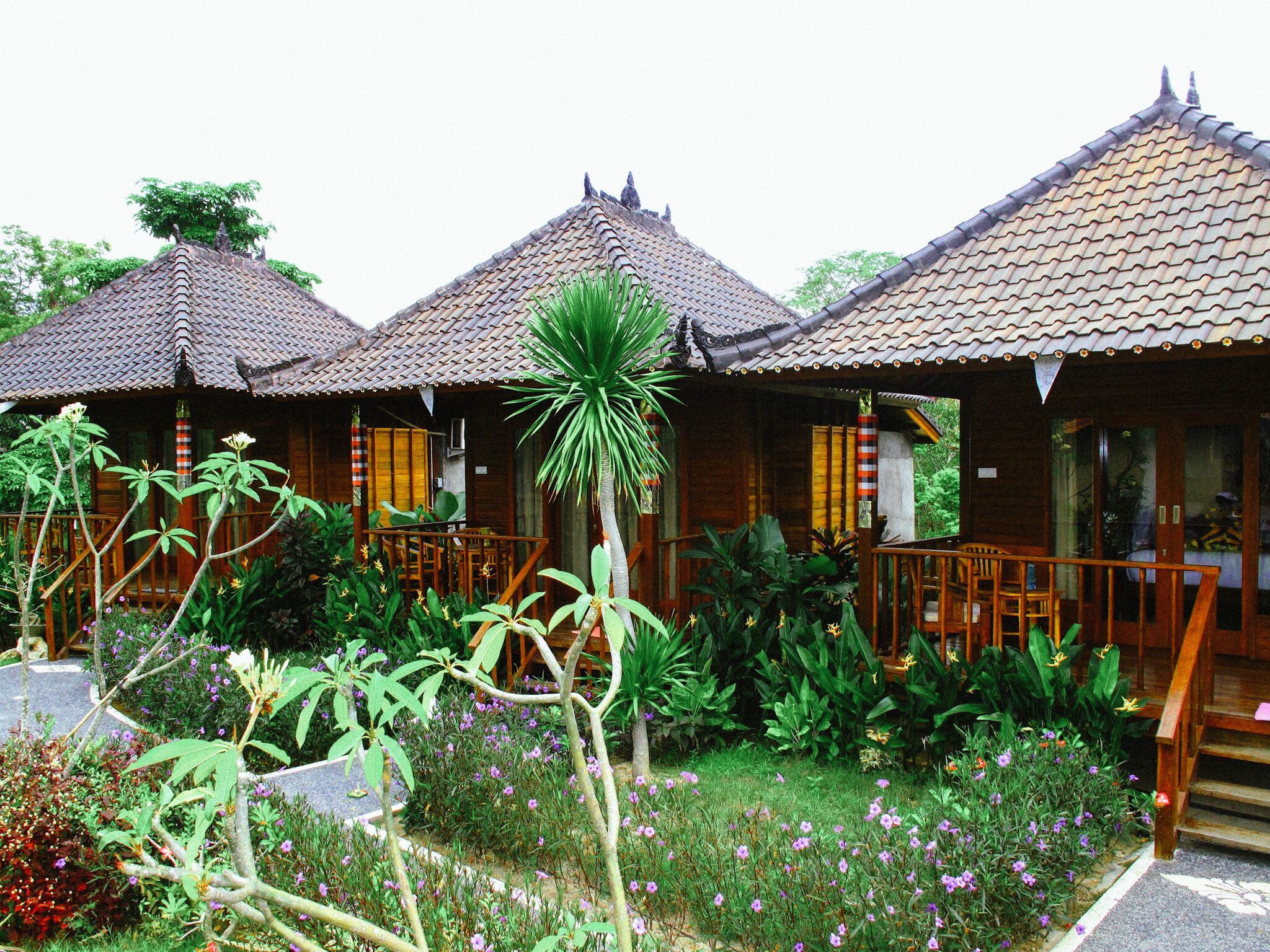 Dimas Huts Lembongan