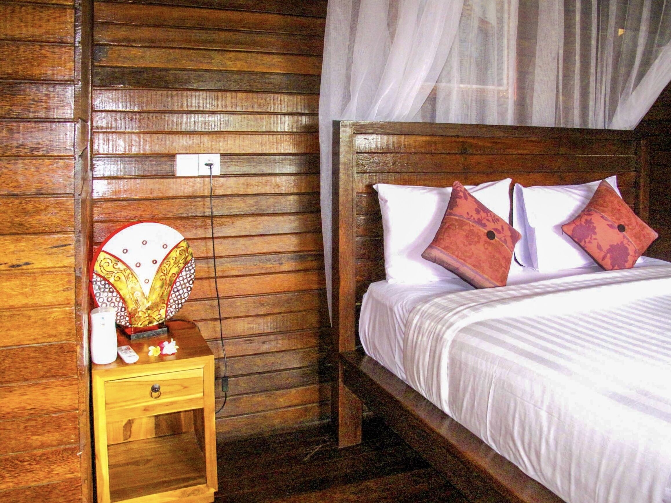 Dimas Huts Lembongan