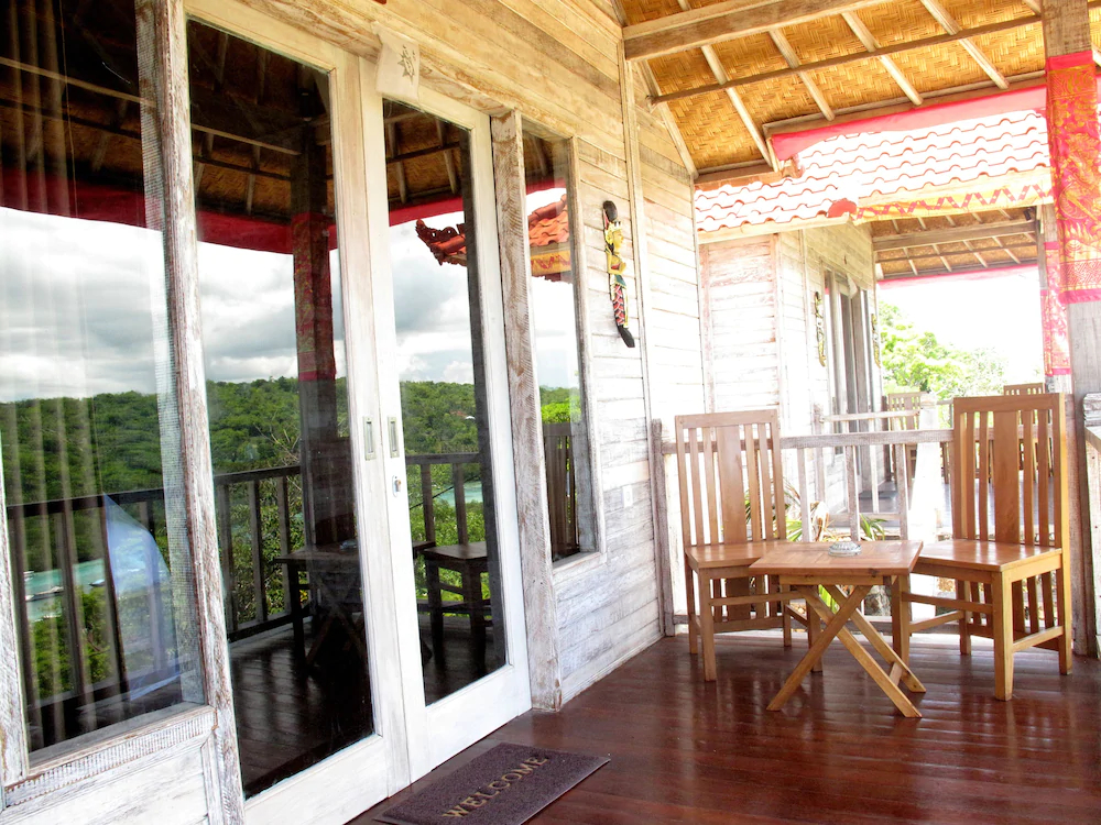 Lanussa Hill Villa