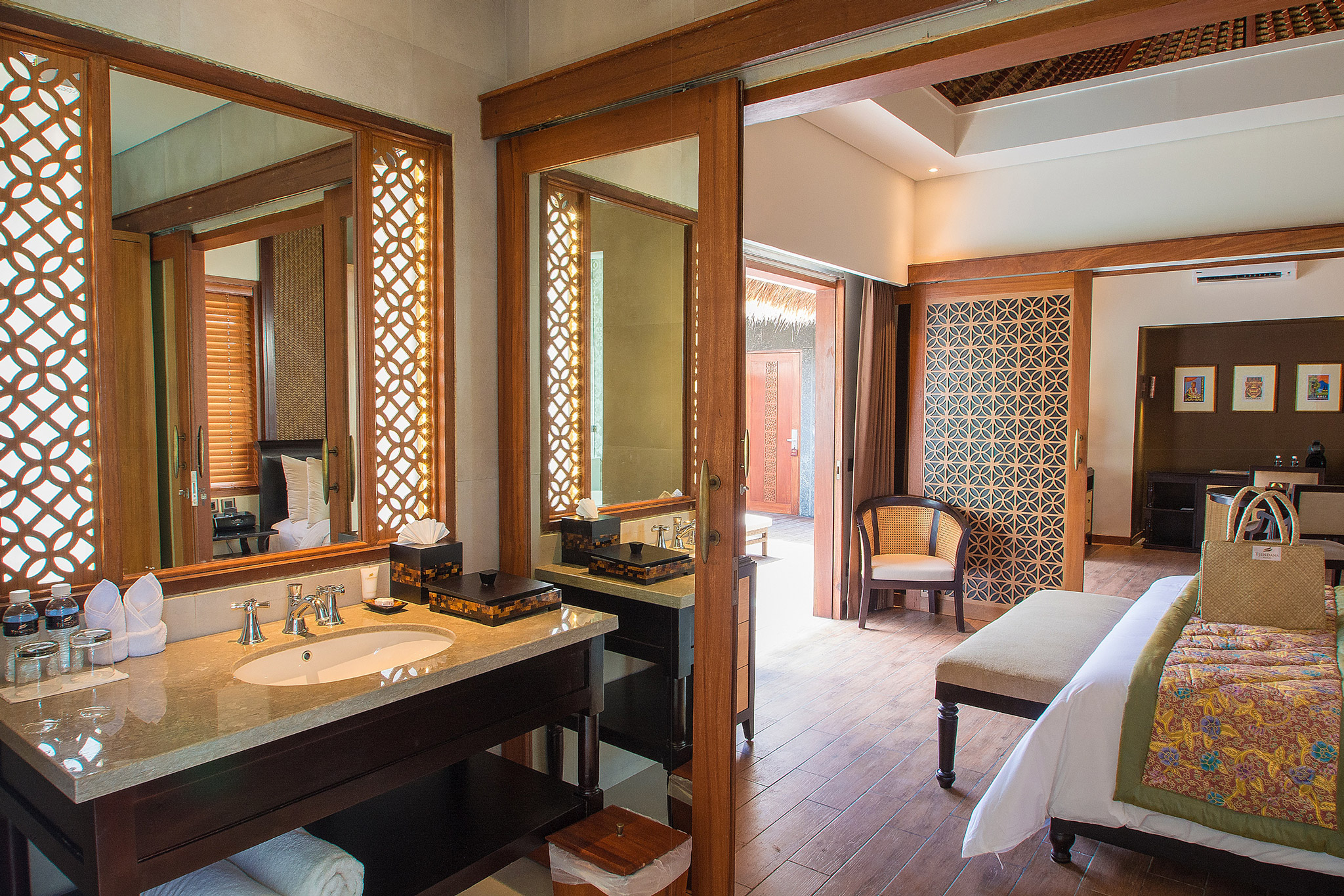 Lembongan Beach Club & Resort
