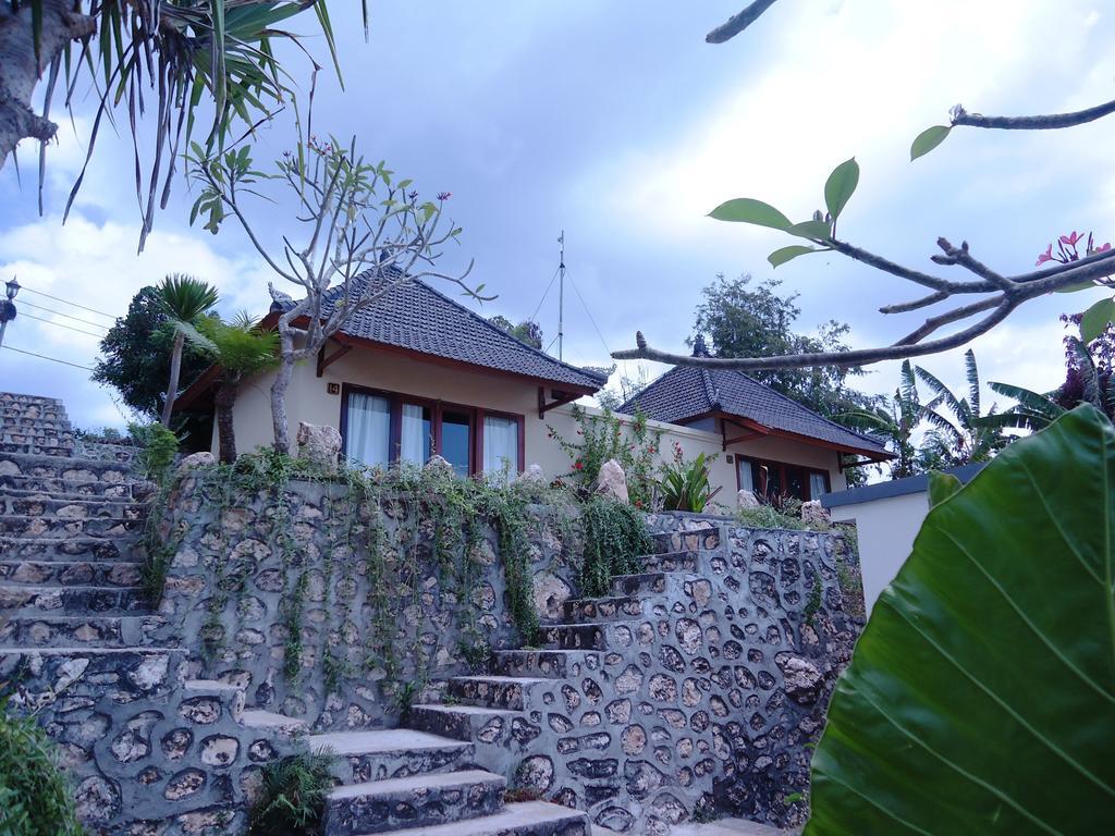 Lembongan Cliff Villas