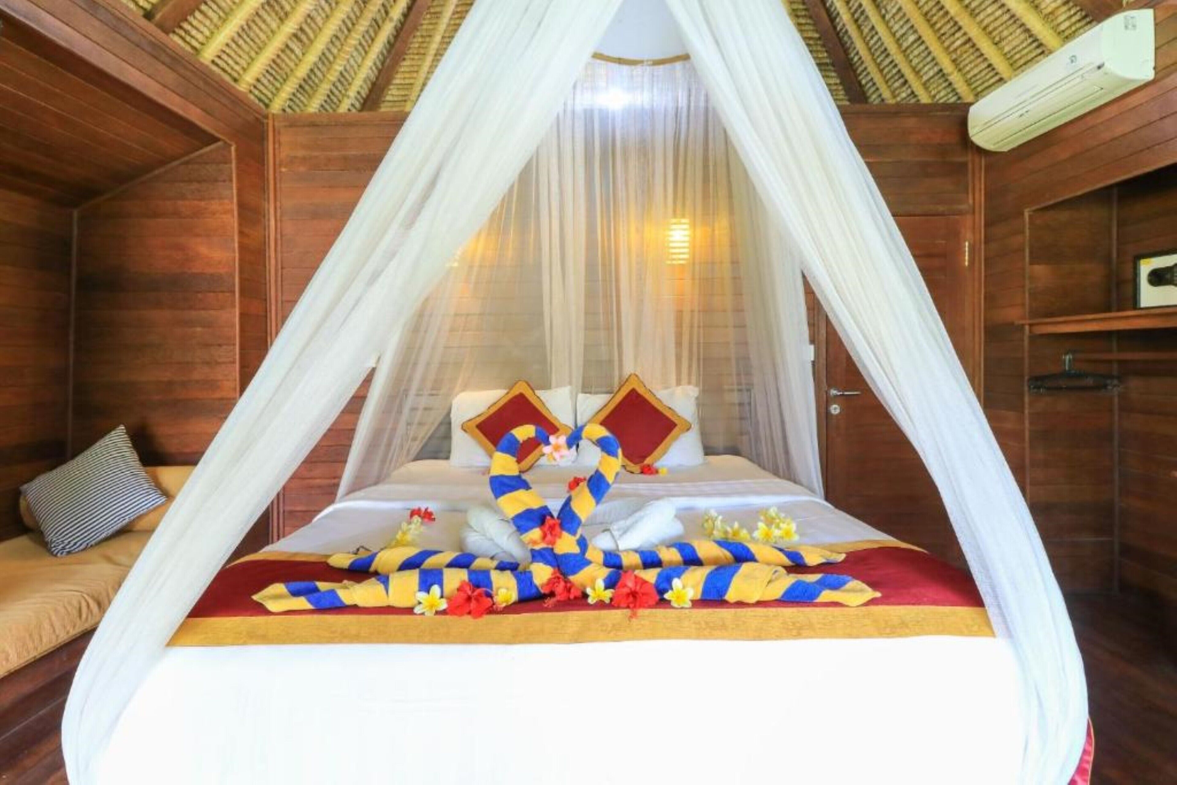 Lembongan Mantra Huts