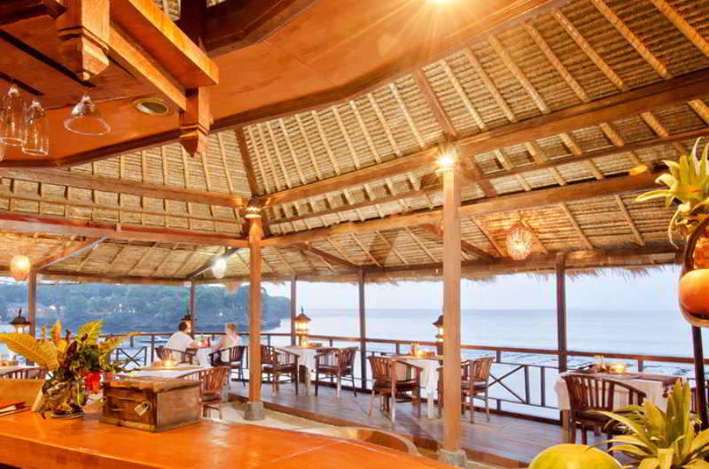 Mushroom Beach Bungalow