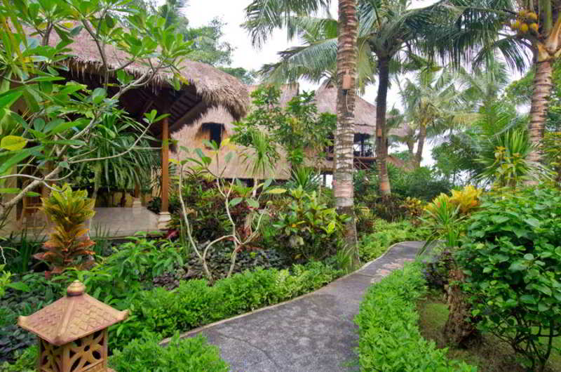 Mushroom Beach Bungalow