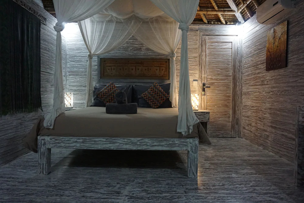 Naturale Huts & Villa's
