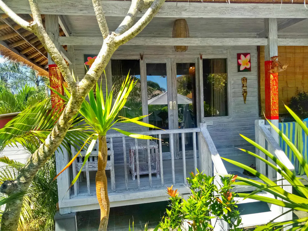 Naturale Huts & Villa's