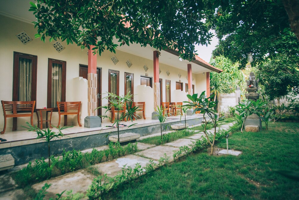 Nerima Huts Lembongan