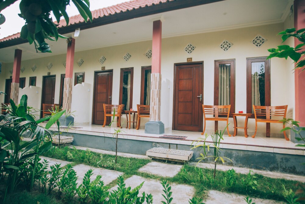 Nerima Huts Lembongan