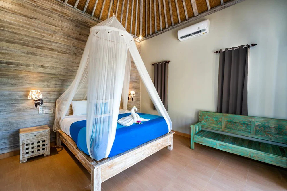 Song Lambung Beach Hut