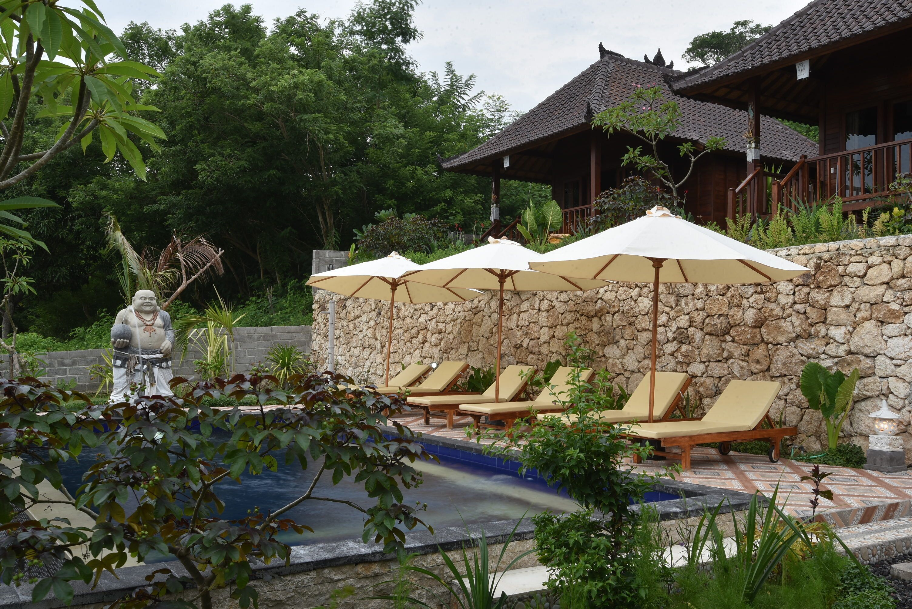 Sunday Huts Lembongan