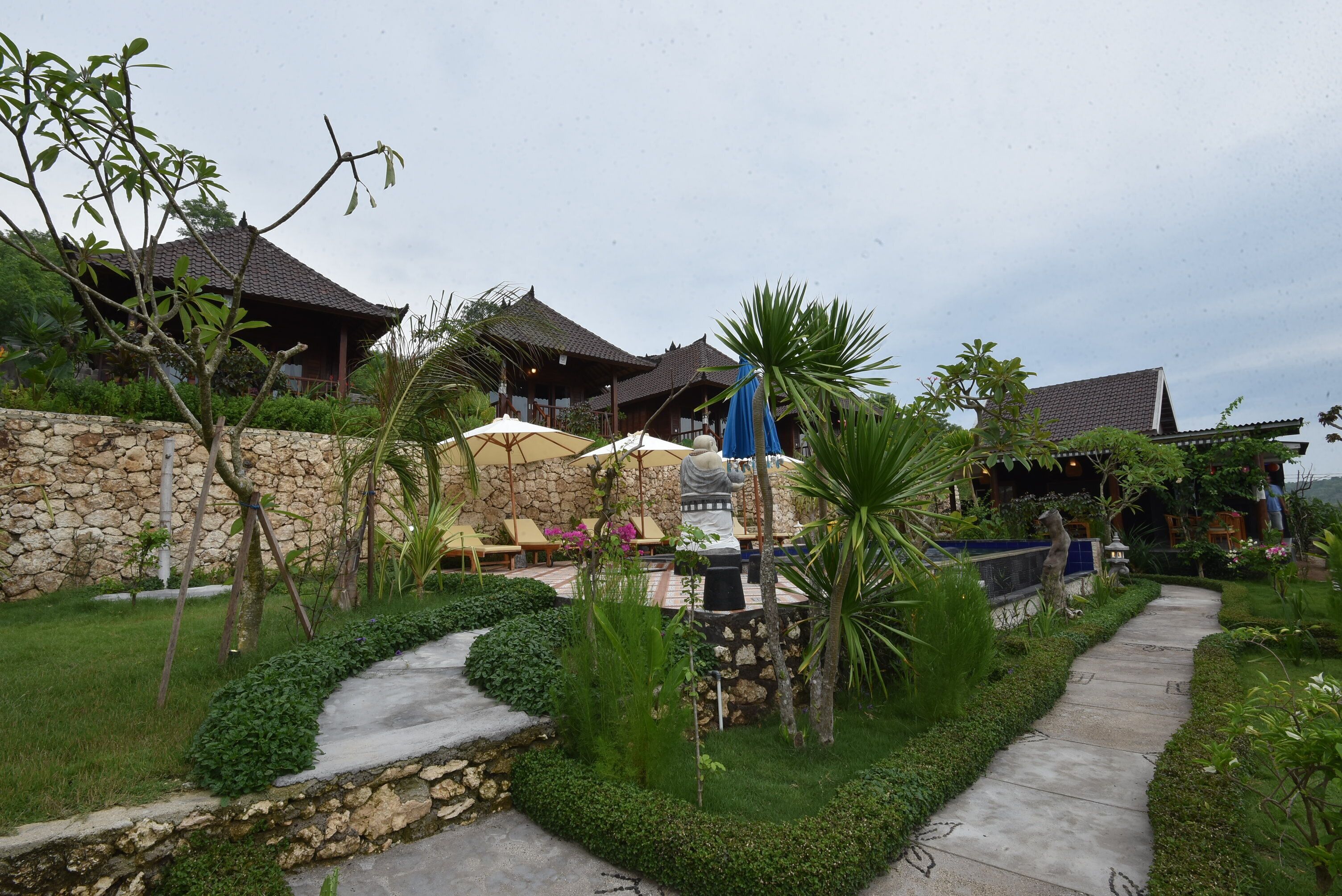 Sunday Huts Lembongan