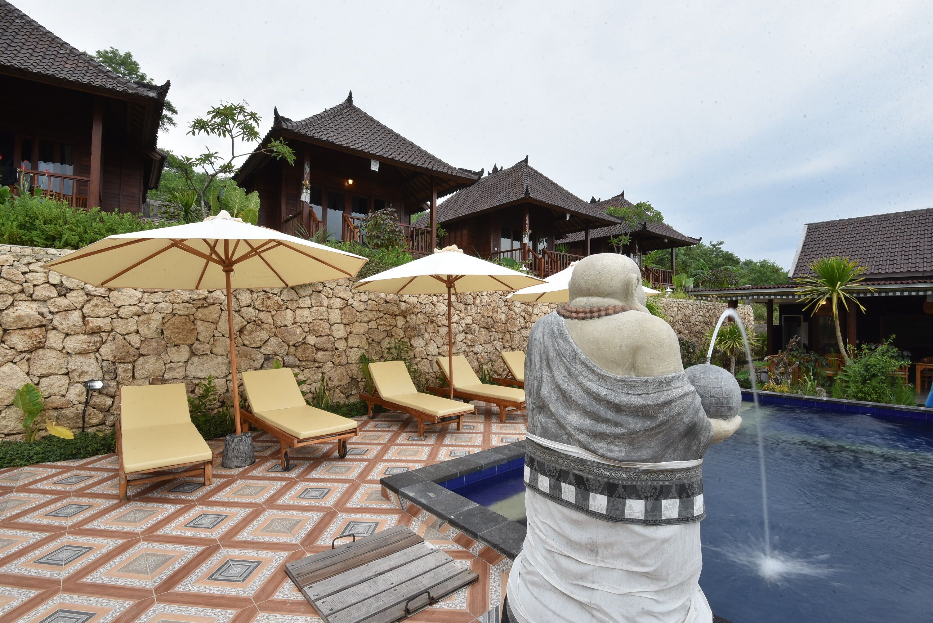 Sunday Huts Lembongan