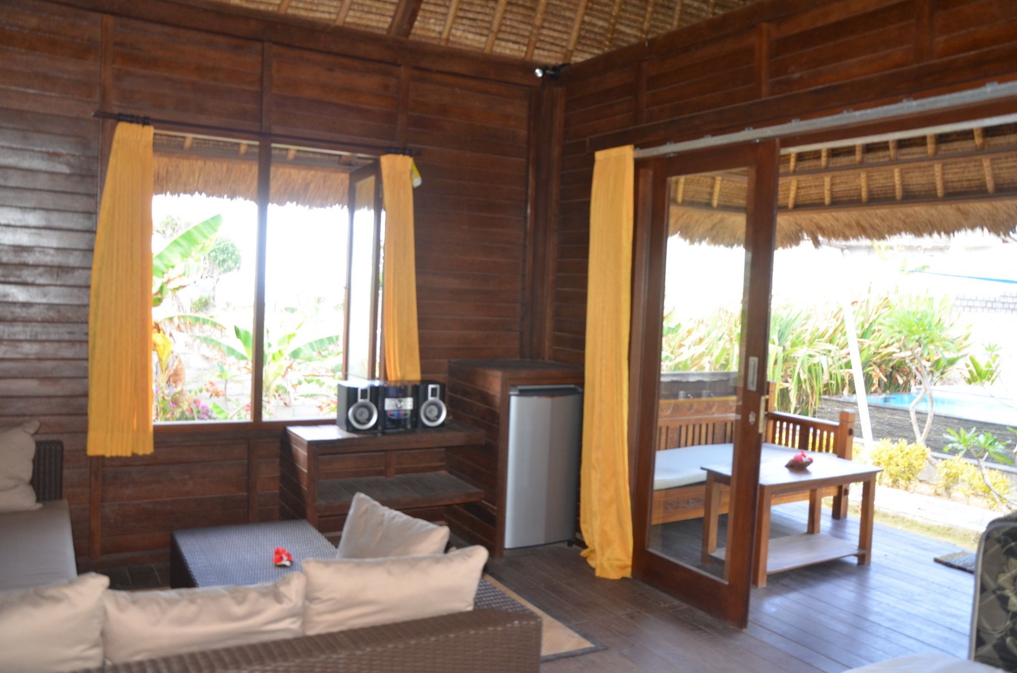 Sunset Villa & Café Lembongan