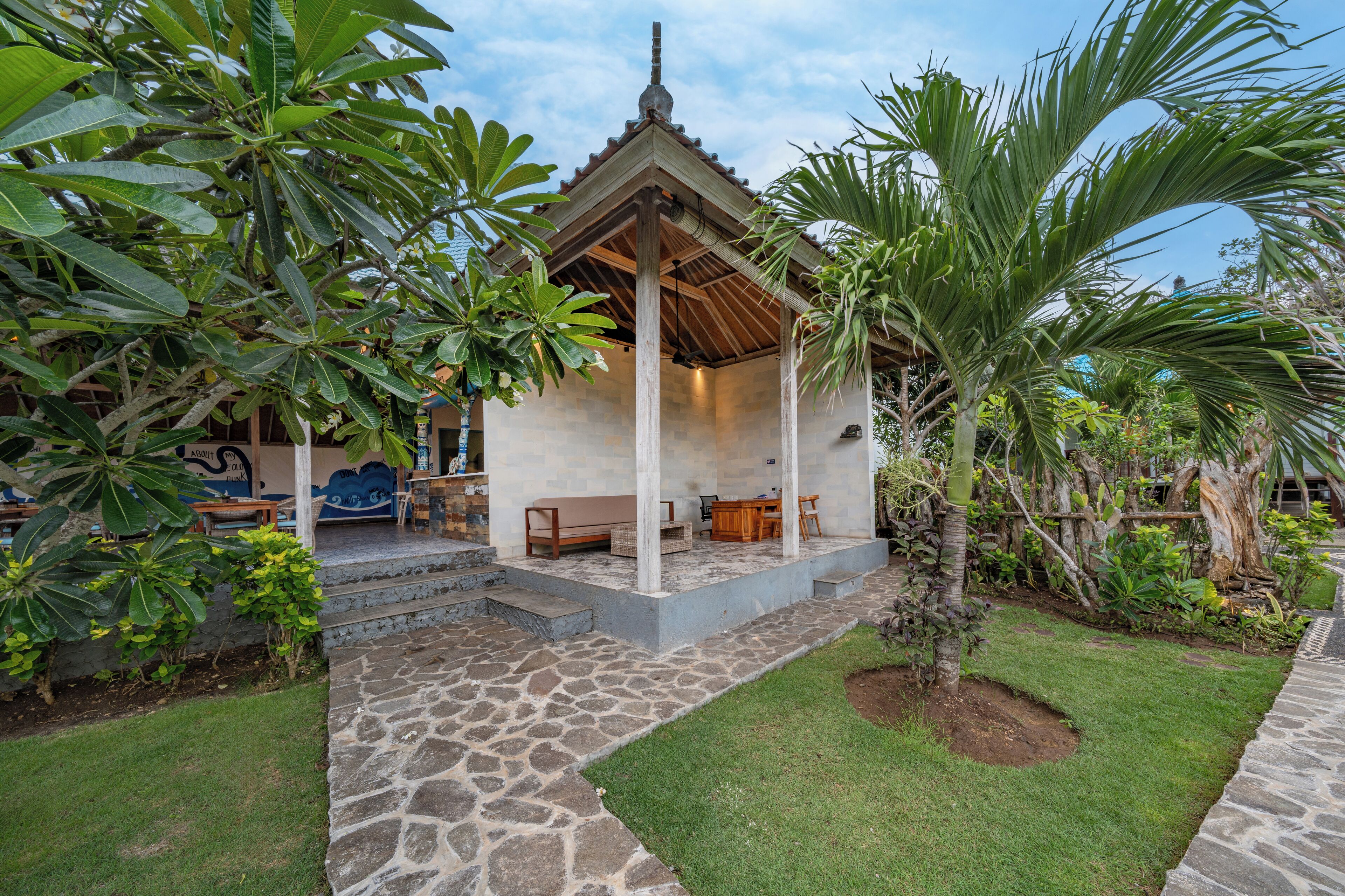 The Cubang Huts Lembongan