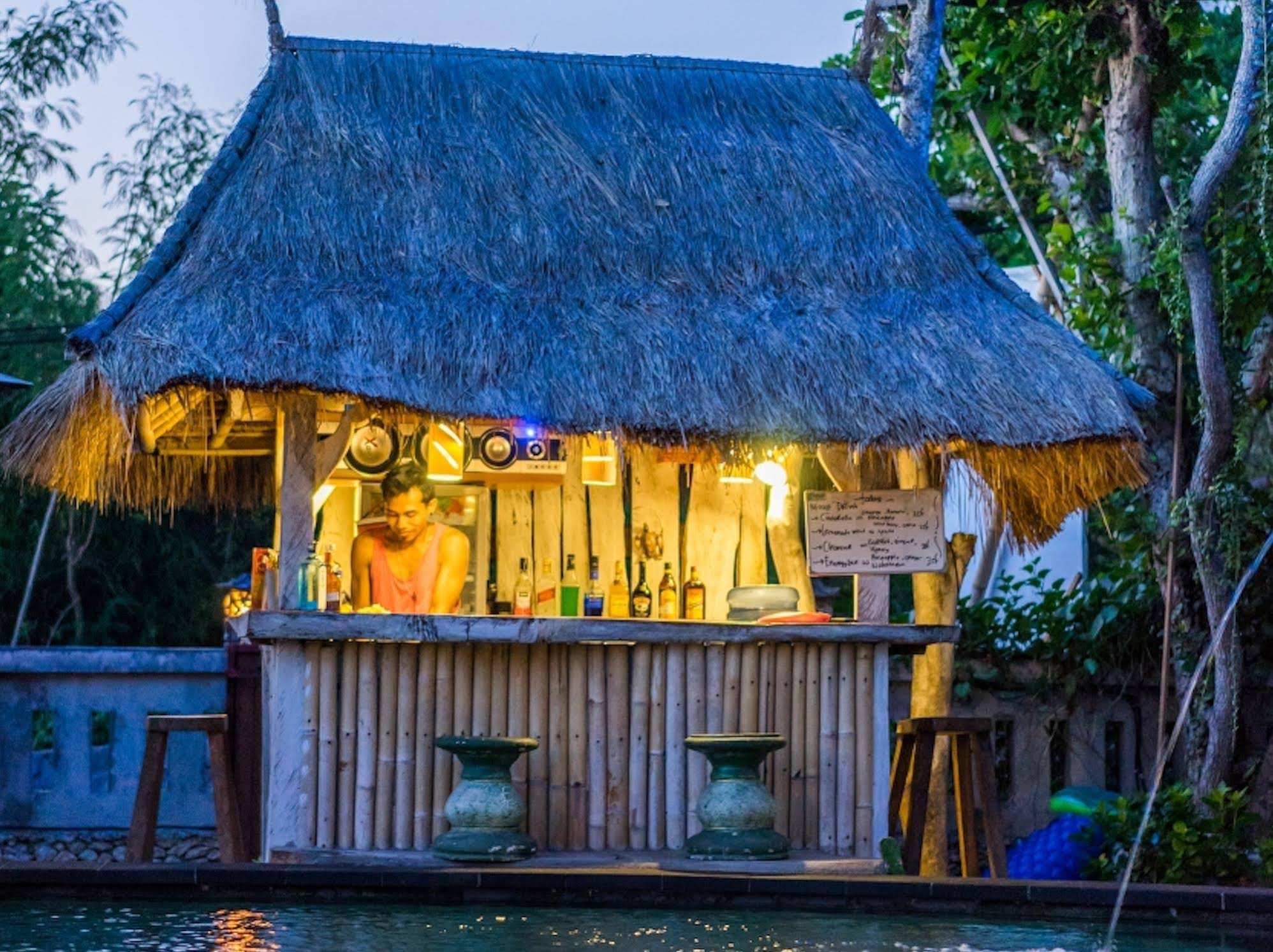The Dafish Accommodation Bar & Cafe