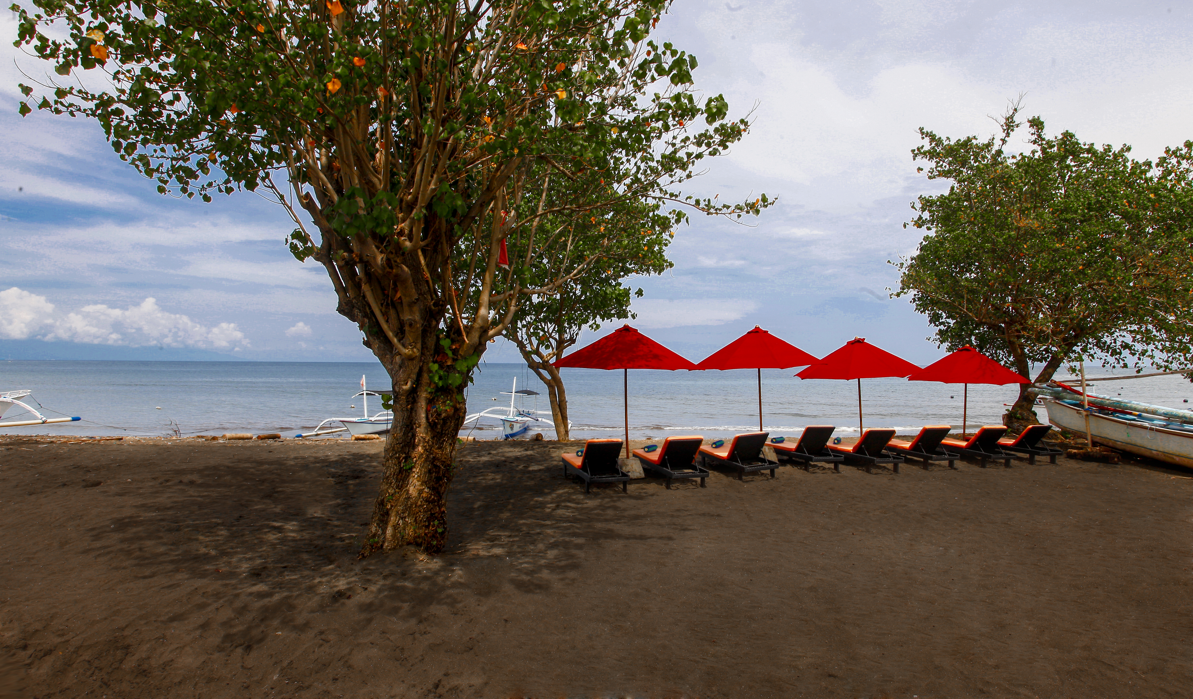 Bali Taman Beach Resort & Spa