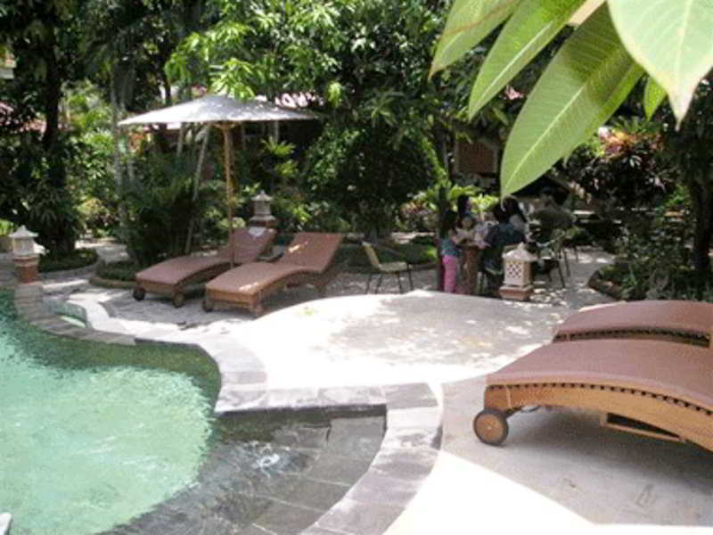 Chonos Hotel Lovina