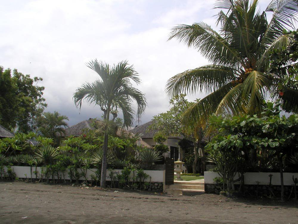 Frangipani Beach Hotel