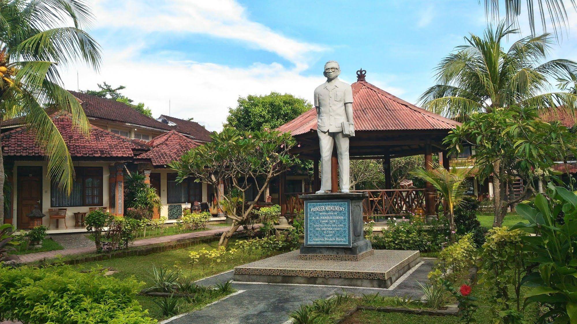 Lovina Beach Hotel