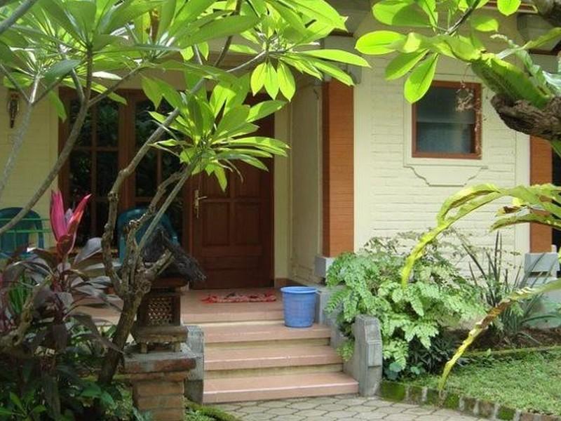 Perama Cottages