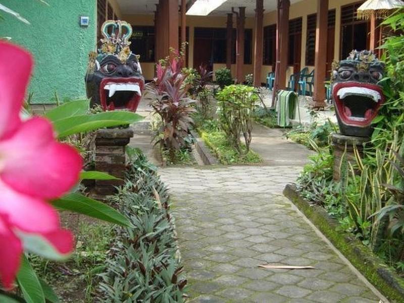 Perama Cottages