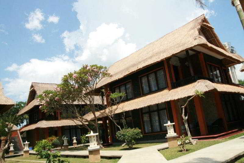 Puri Saron Baruna Beach Cottages