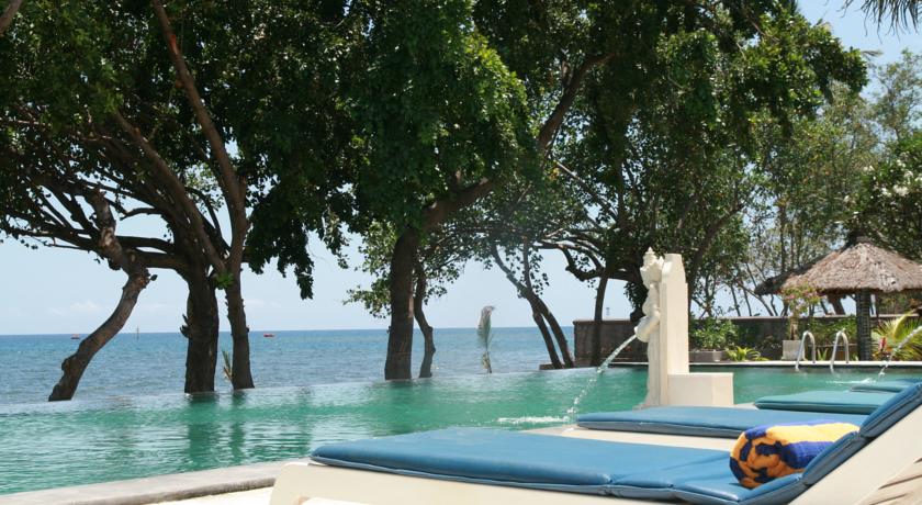 Puri Saron Baruna Beach Cottages