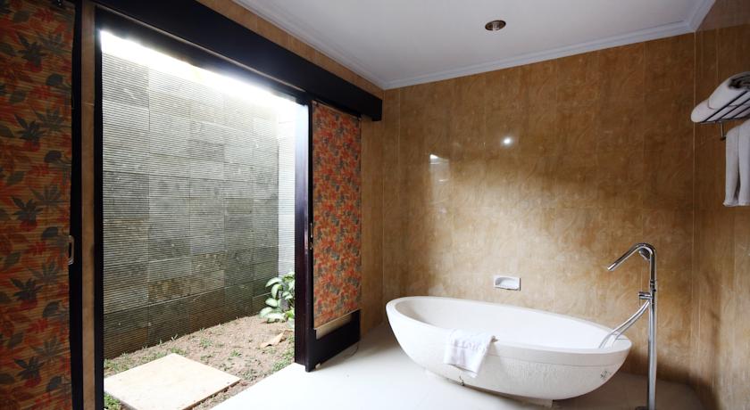 Puri Saron Baruna Beach Cottages