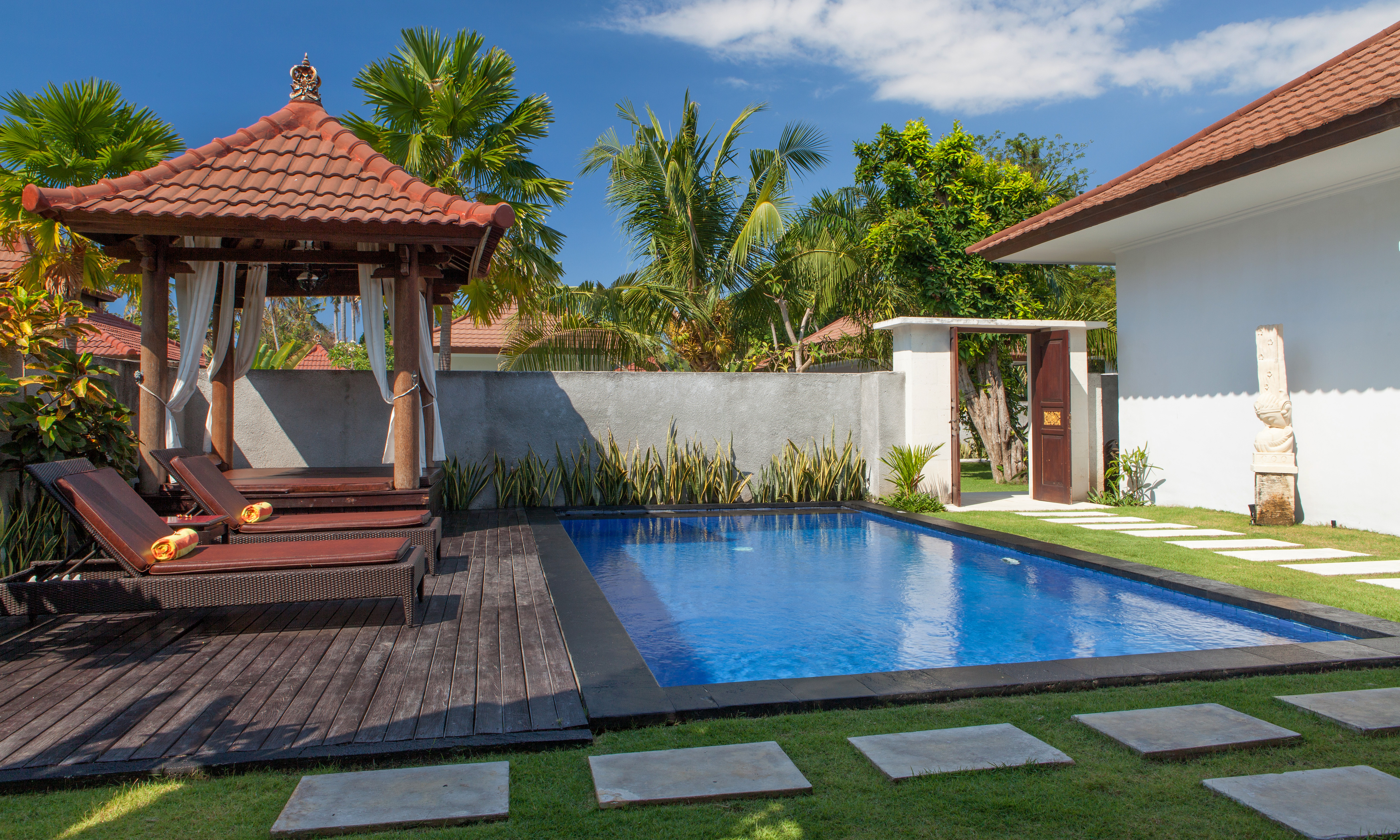 Puri Saron Baruna Beach Cottages