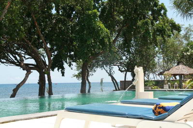 Puri Saron Baruna Beach Cottages