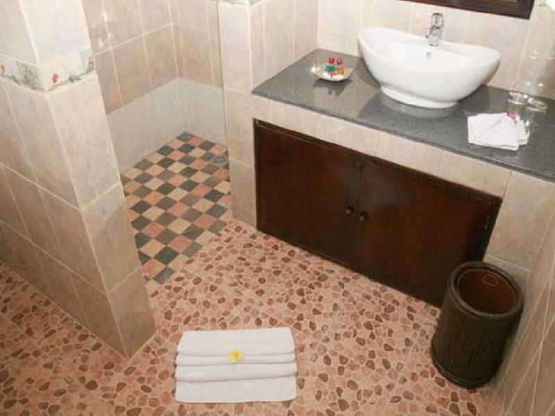 Puri Saron Baruna Beach Cottages