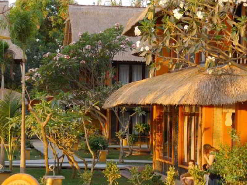 Puri Saron Baruna Beach Cottages