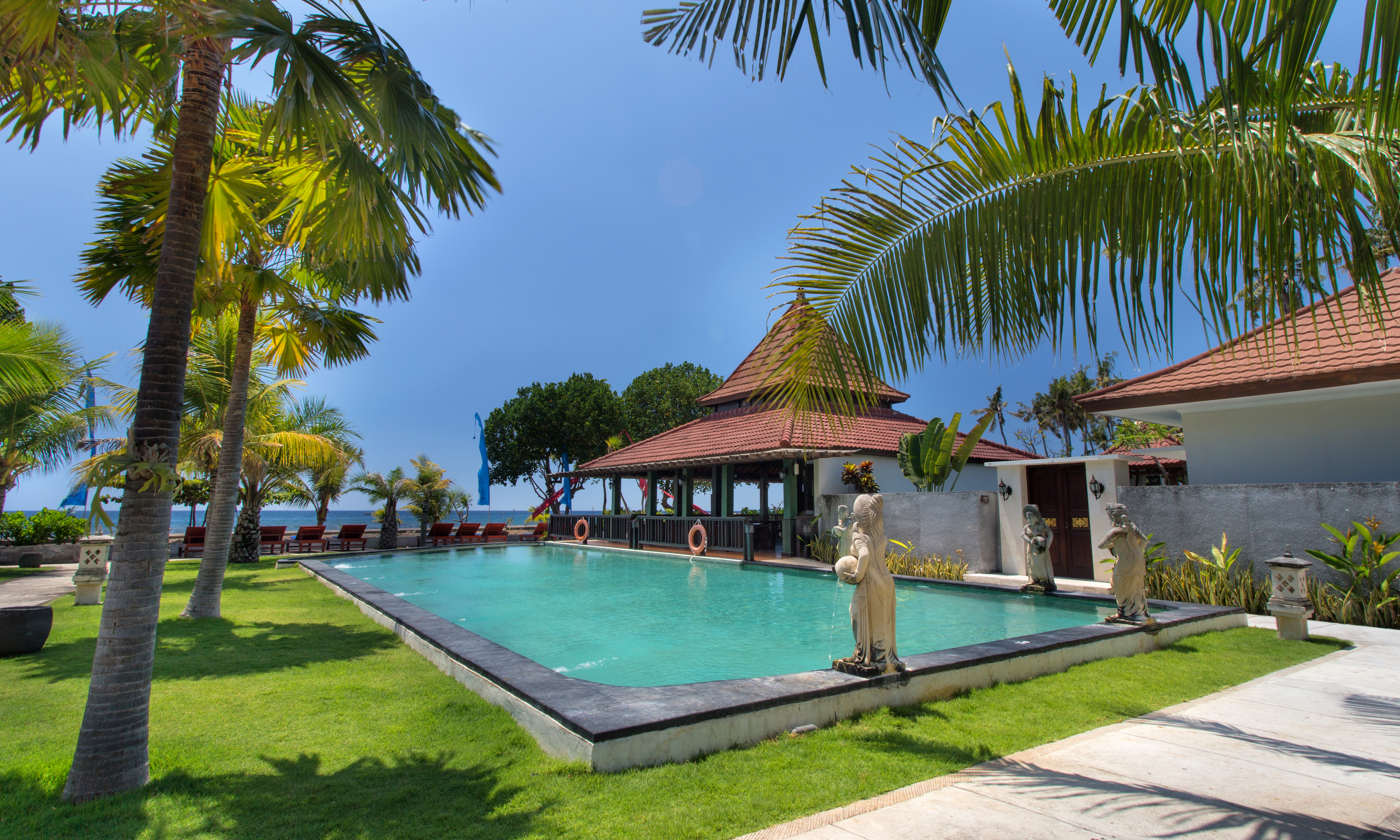 Puri Saron Baruna Beach Cottages