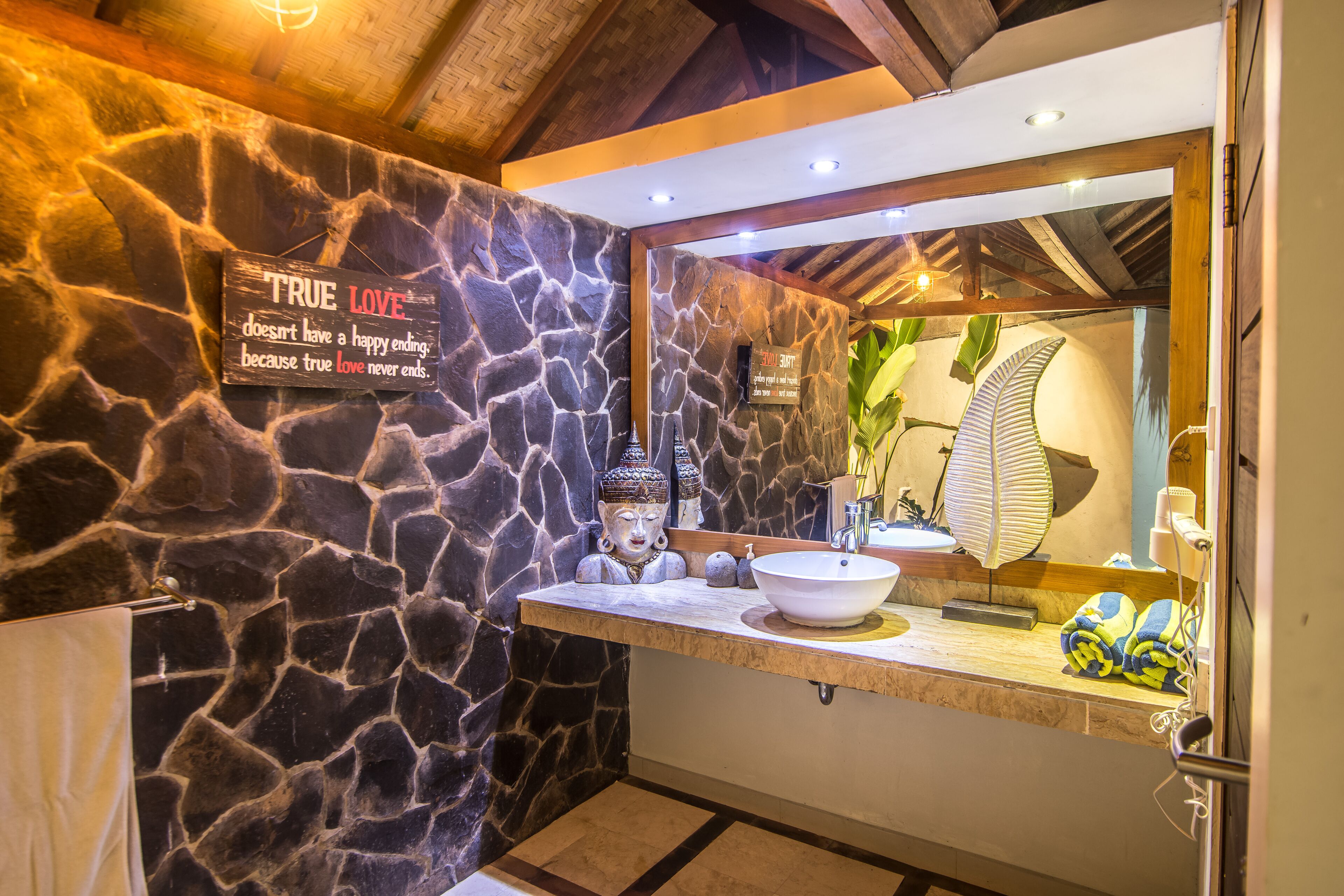 Bali Santi Bungalows